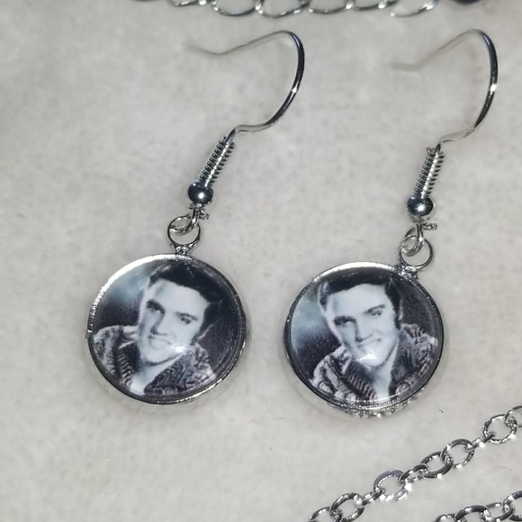 Elvis Presley 4 piece jewelry set - Picture 6 of 7